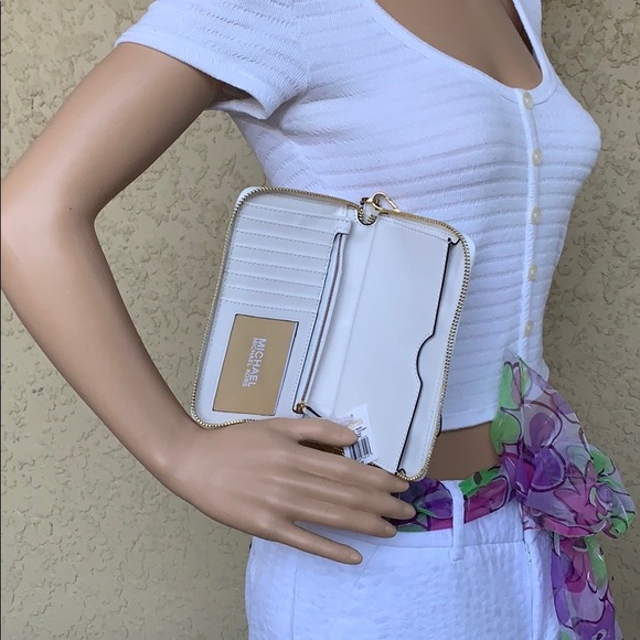 MICHAEL KORS JET SET TRAVEL LG FLAT MF PHN CASE - Picture 15 of 16